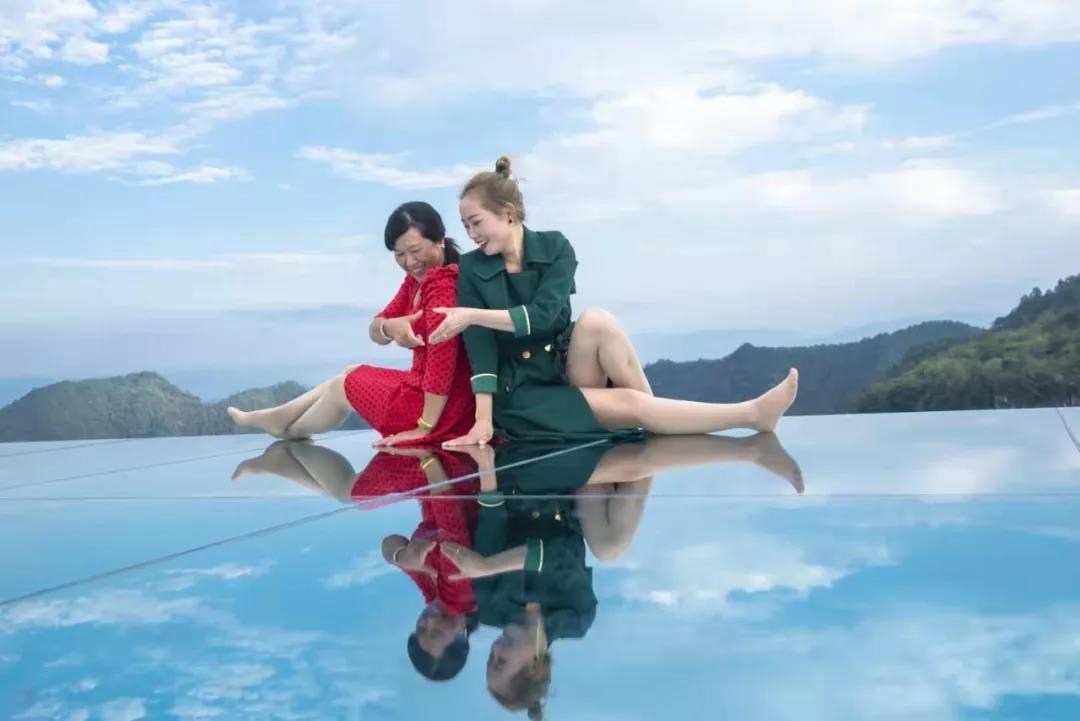湖南旅游開發(fā)公司,懷化旅游開發(fā)公司,懷化峽谷探幽,懷化石林花山植物園 湖南旅游開發(fā)公司,懷化旅游開發(fā)公司,懷化峽谷探幽,懷化石林花山植物園